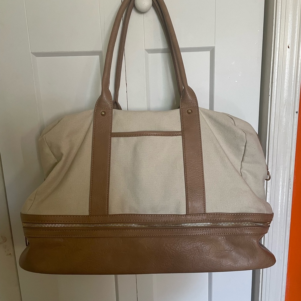 MADISON WEST.Stylish Tan and Cream Woman Bag. Wonderful condition.